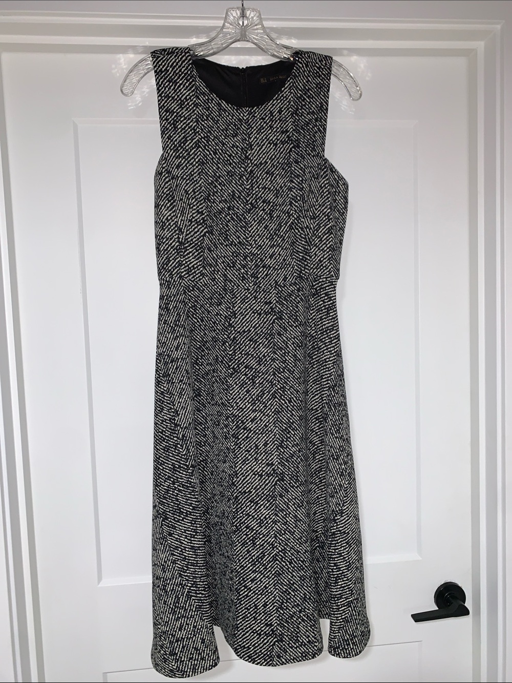 Zara Sleeveless Black & White Midi Dress with Textured Herringbone